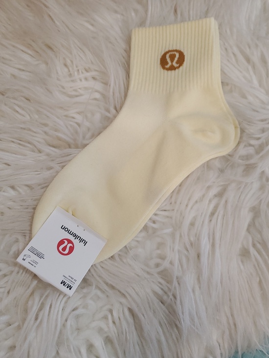 lululemon athletica Accessories - Lululemon Crew Socks